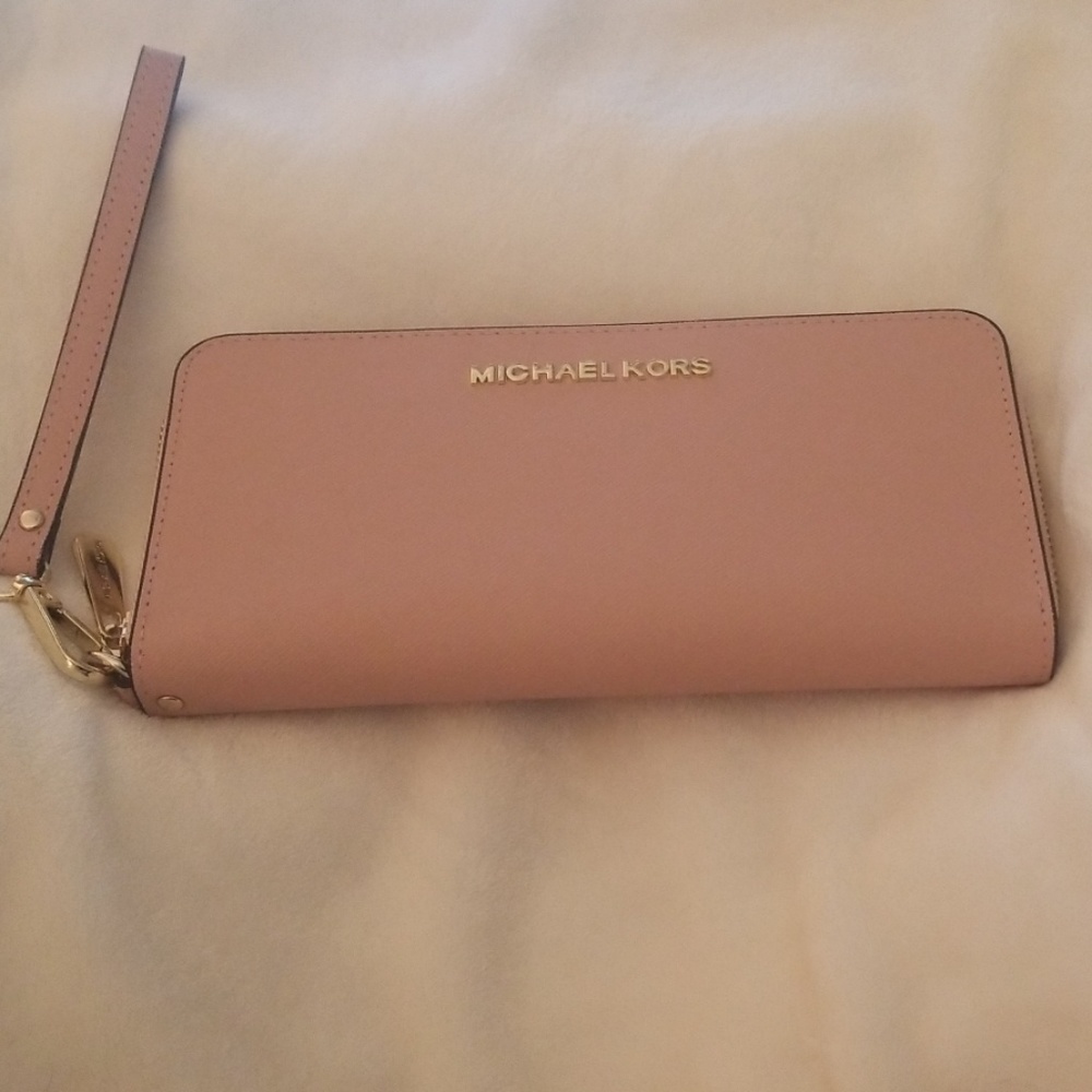 Jet Set Continental Wristlet Pink NEW!